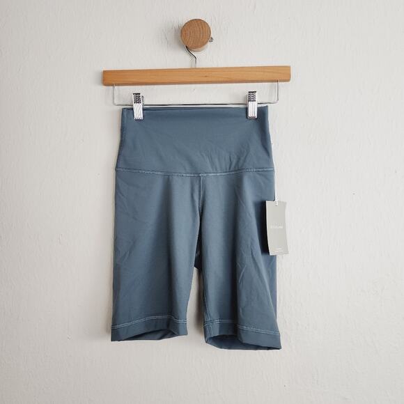 NEW Everlane The Perform High Waisted Athletic Biker Short in Juniper Blue Green - Picture 5 of 9